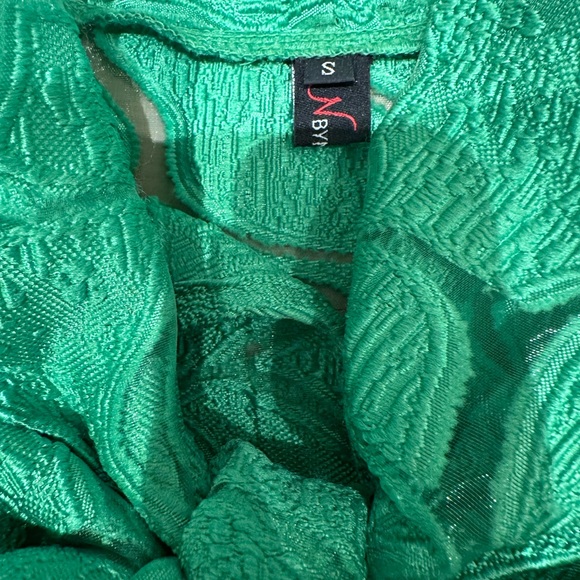 Beautiful stylish green blouse - Picture 2 of 2